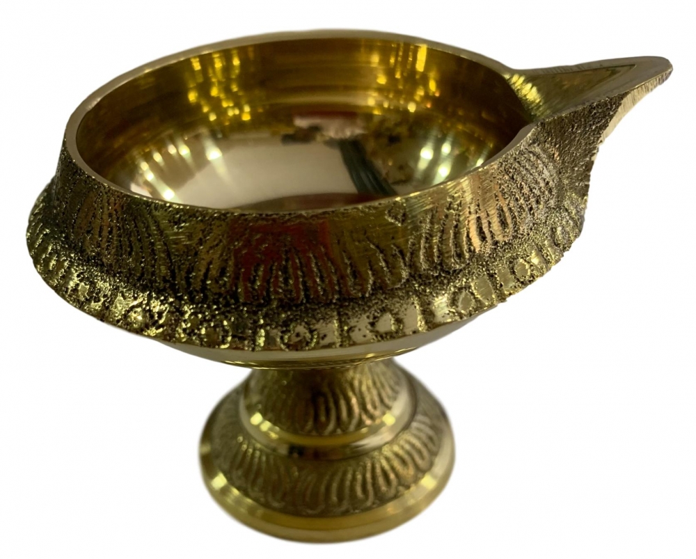 Golden Brass Kuber Deep with Stand 70 Gms Size No 1