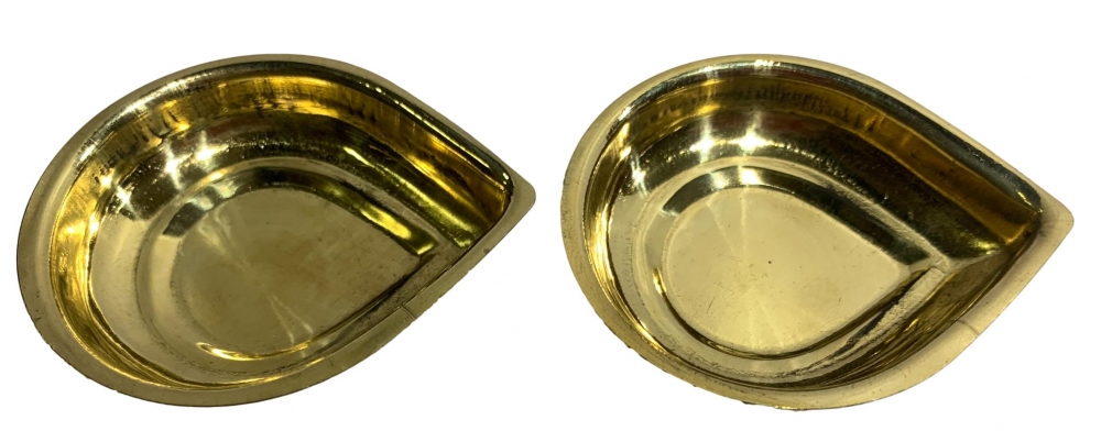 Pair of Brass weightless Agal Vilakku or Diya 2.6 inches Dia Size No 2
