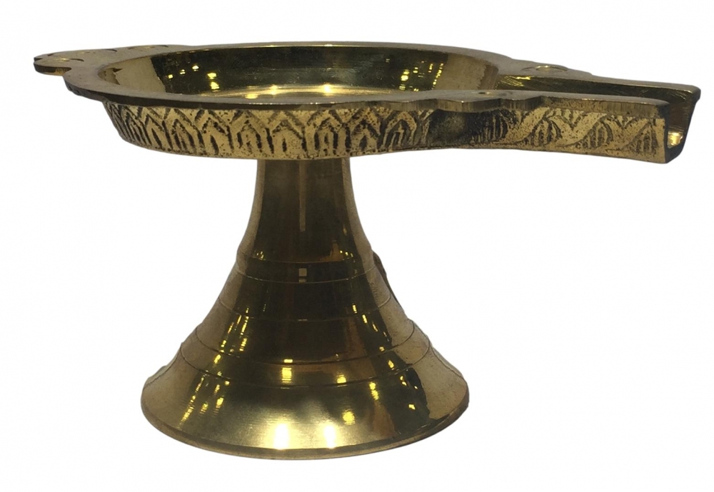Brass Round Thiruvaradhana Tray with Peedam or stand Size No 2