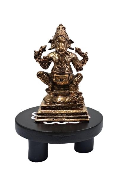 Sri Ganesh sitting on Kamal Dais Panchaloga Pooja Decorative Showpiece 3 Inch